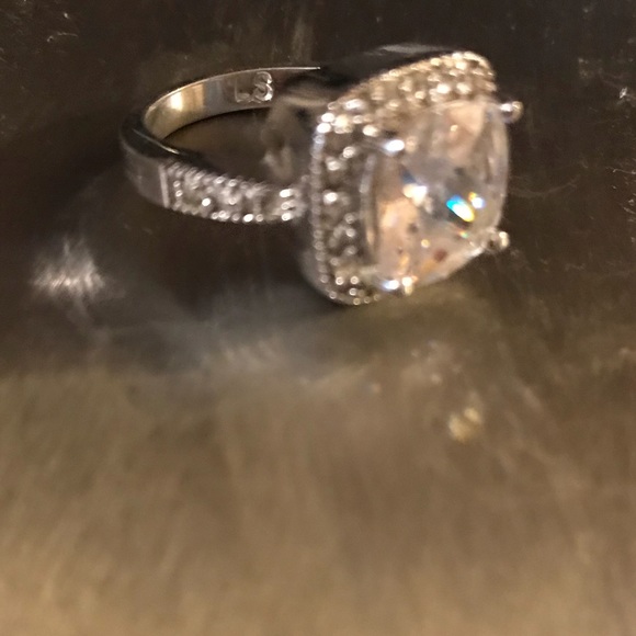 Cubic Zirconia gorgeous ring made by li Sophia - Picture 3 of 5